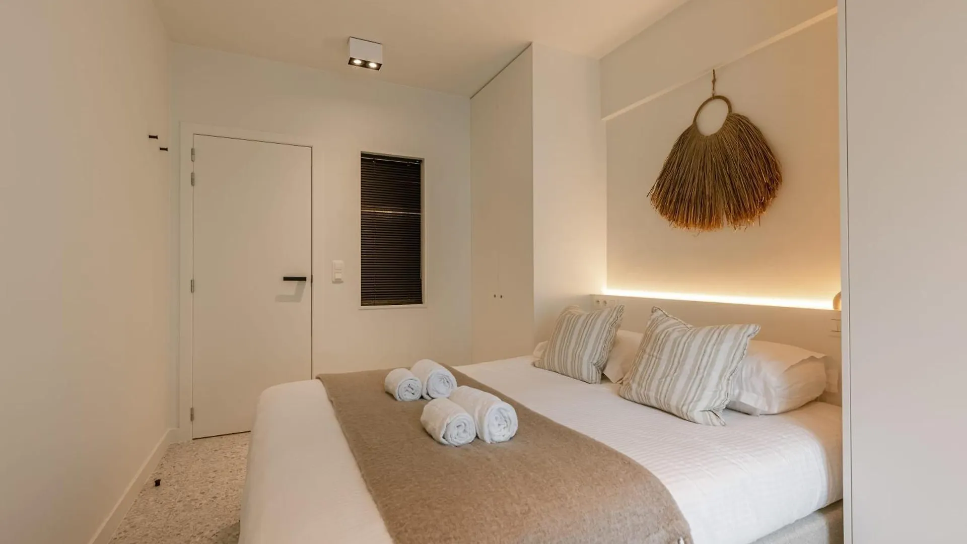 Huswell - Elegant And Stylish Retreat With Sea View Apartment Ostend