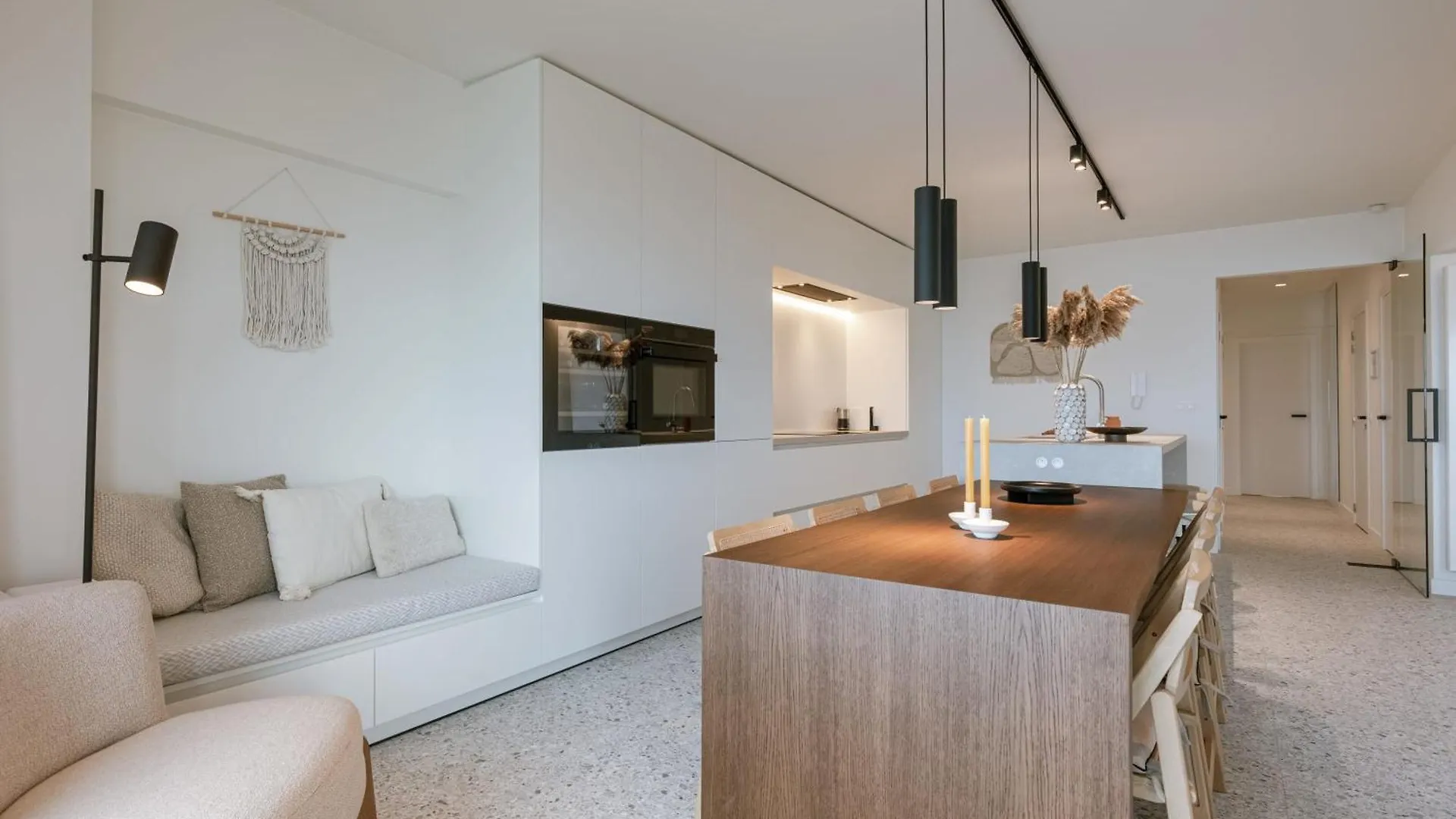 Huswell - Elegant And Stylish Retreat With Sea View Apartment Ostend