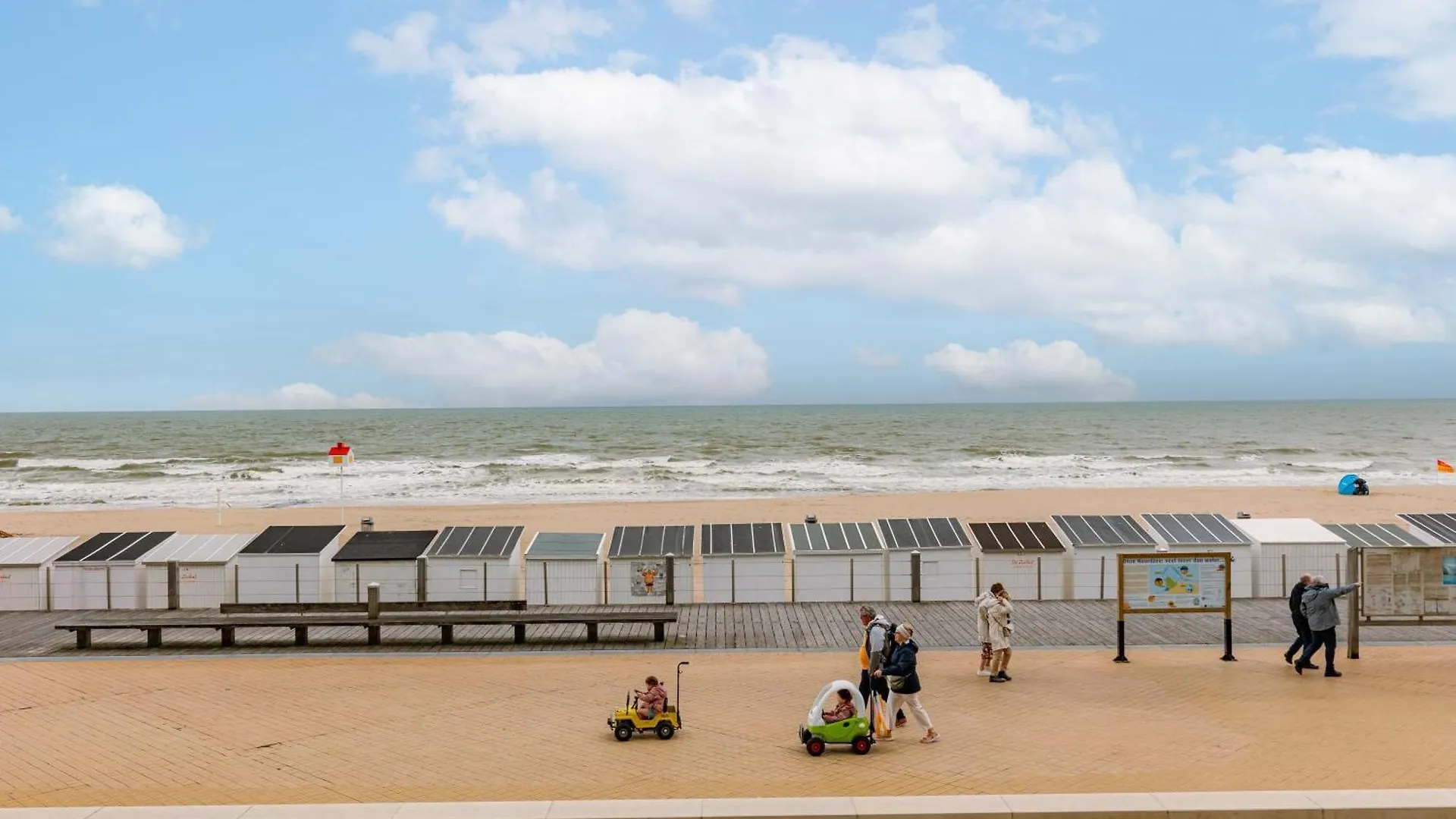 Huswell - Elegant And Stylish Retreat With Sea View Apartment Ostend