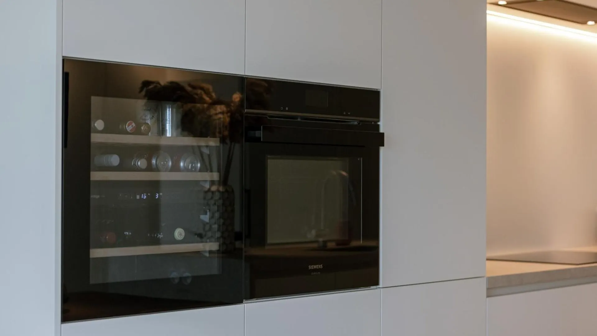 Huswell - Elegant And Stylish Retreat With Sea View Apartment Ostend